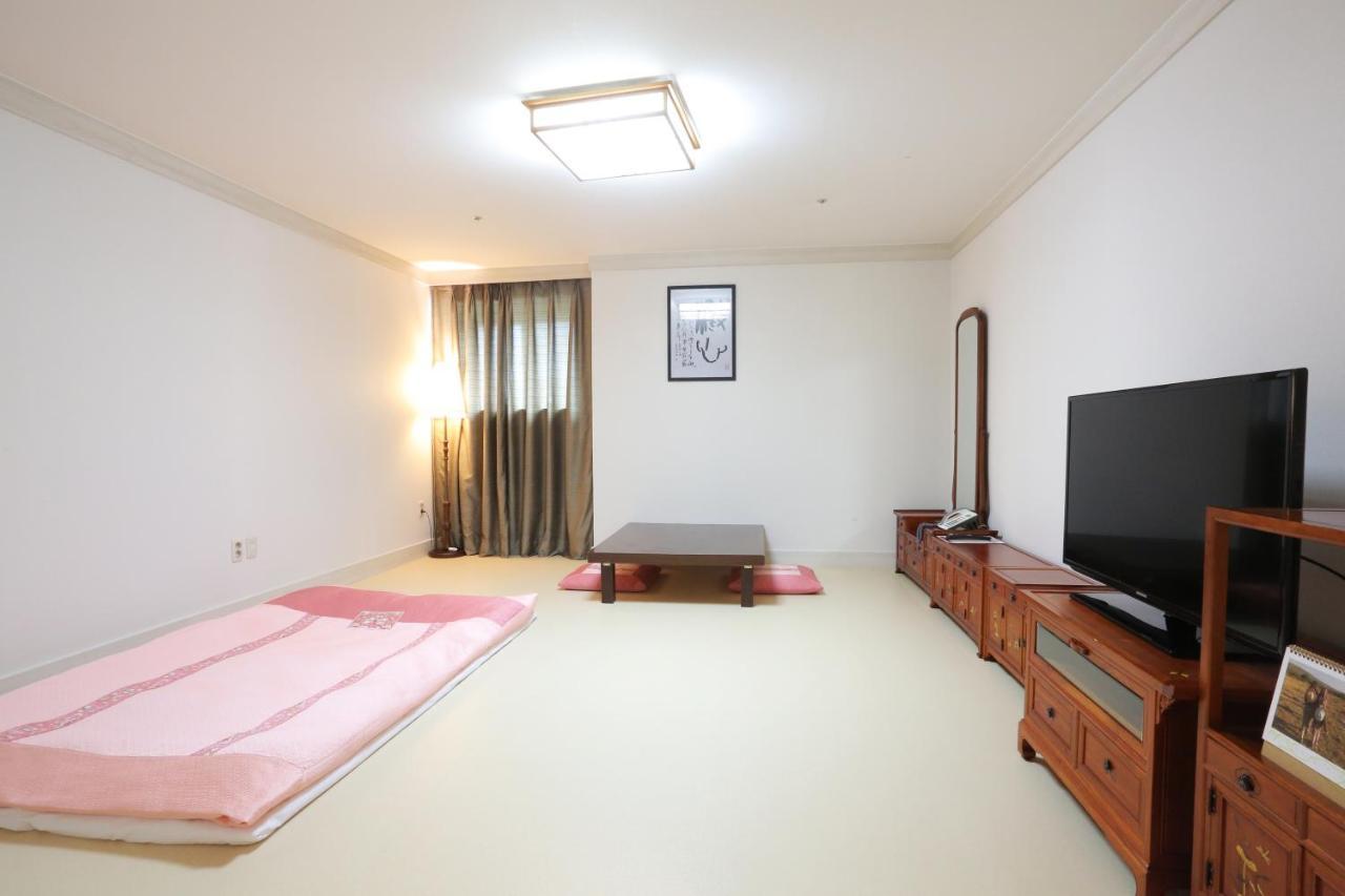 Daegu Aw Hotel Экстерьер фото